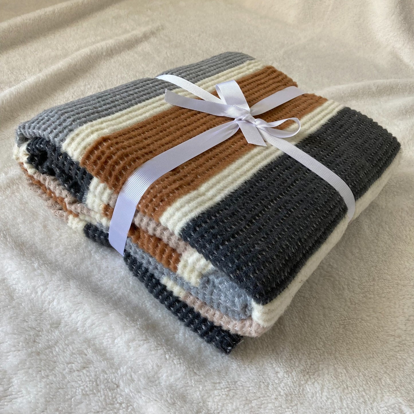 Soft elegance blanket - Size 130X170 CM - Barcode 4860122510445